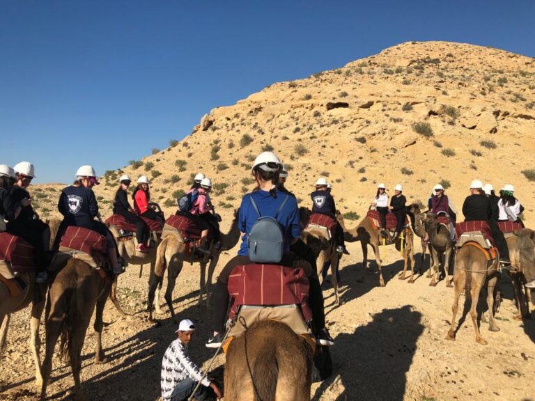 Camel-riding-in-the-Negev-3