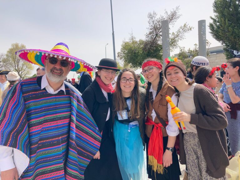 Purim-8